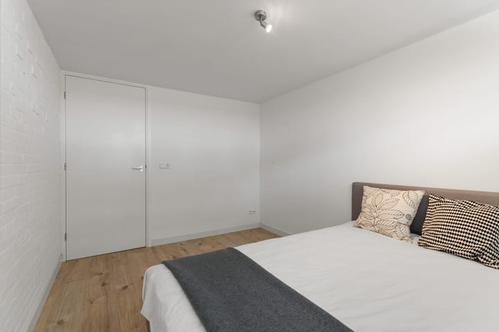 Foto 26 van Aart van der Neerweg 63