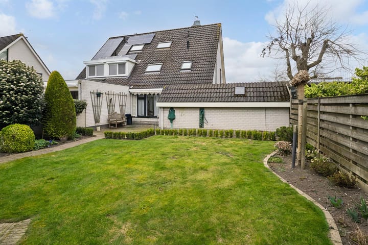 Foto 32 van Pietje Baltusstraat 10