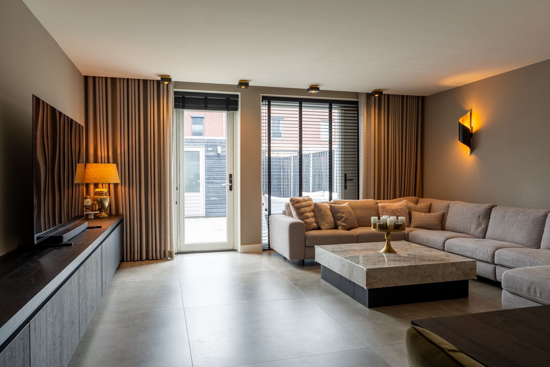 Photo 18 of Anton van Duinkerkenstraat 5