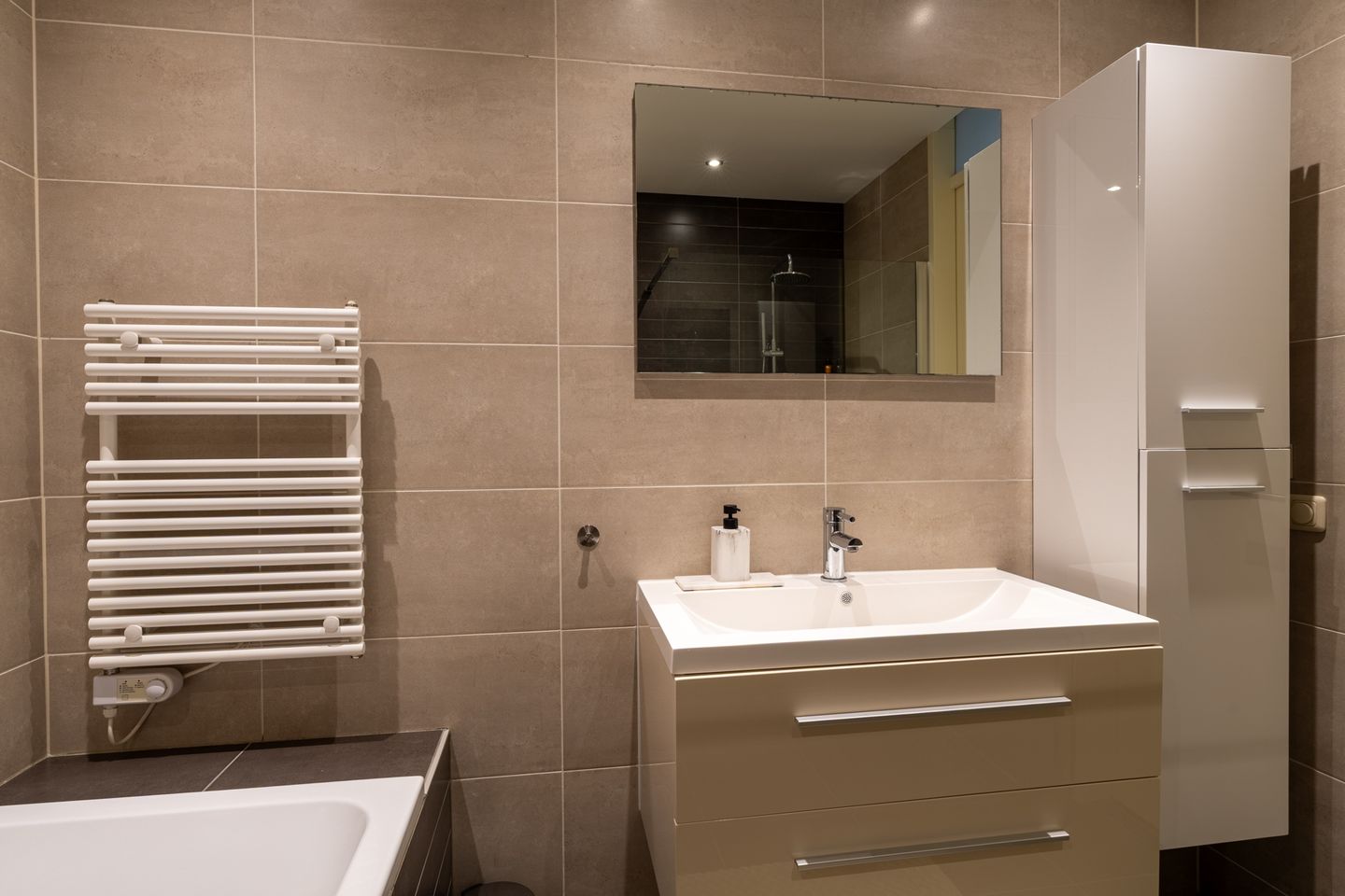 Photo 29 of Anton van Duinkerkenstraat 5