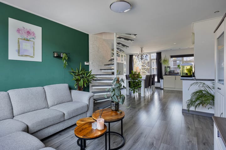 Foto 10 van Witte de Withstraat 8