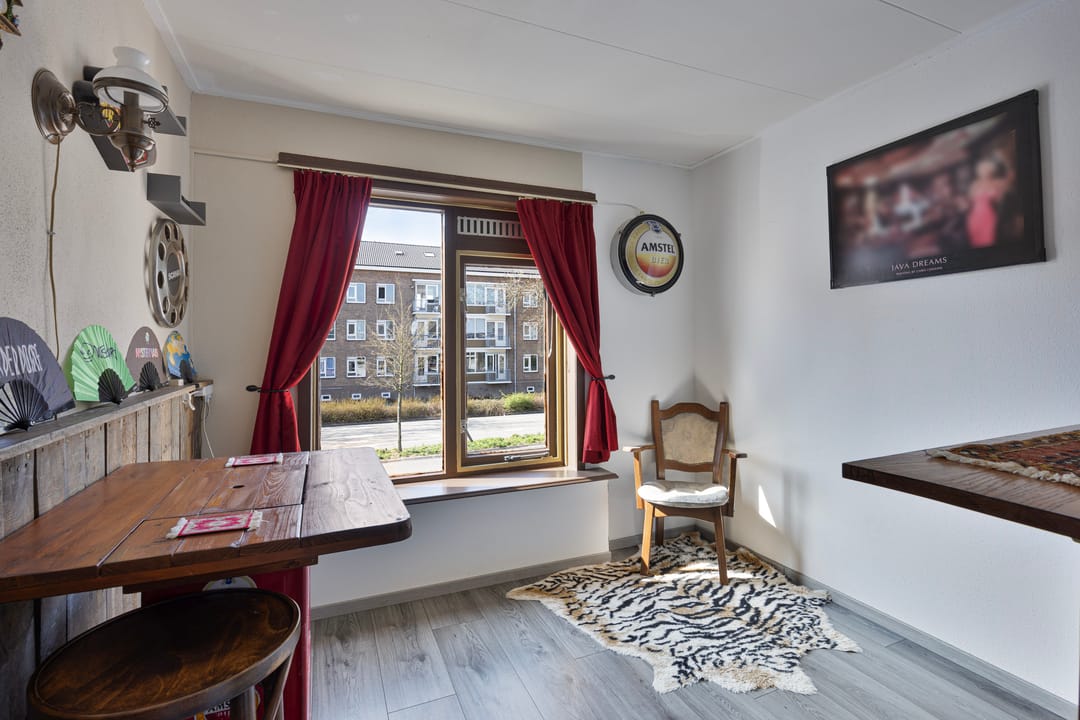 Foto 16 van Witte de Withstraat 8