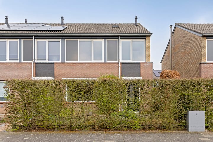 Photo 2 of Piet Heinstraat 26