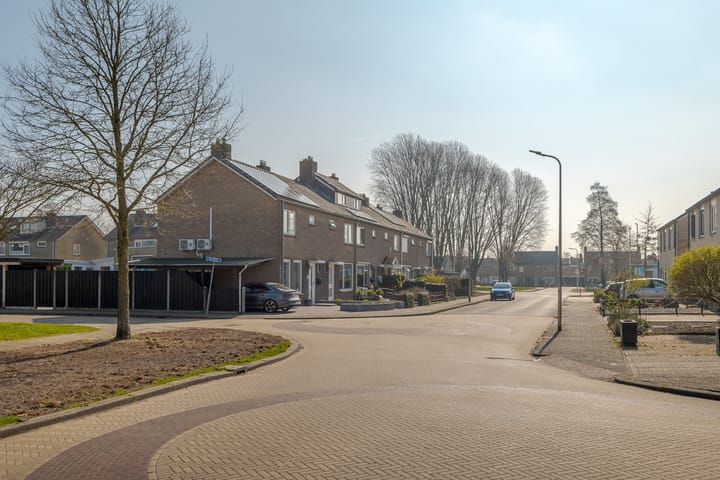 Foto 6 van Spechtlaan 27