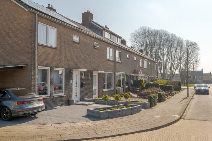 Foto 8 van Spechtlaan 27