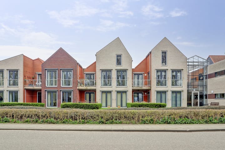 Photo 35 of Aanloop 35