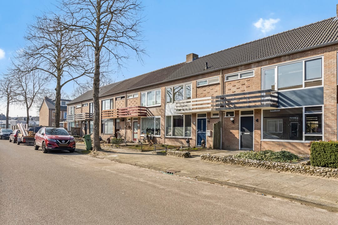 Photo 1 of Helfrichstraat 4