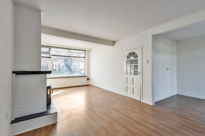 Photo 5 of Helfrichstraat 4