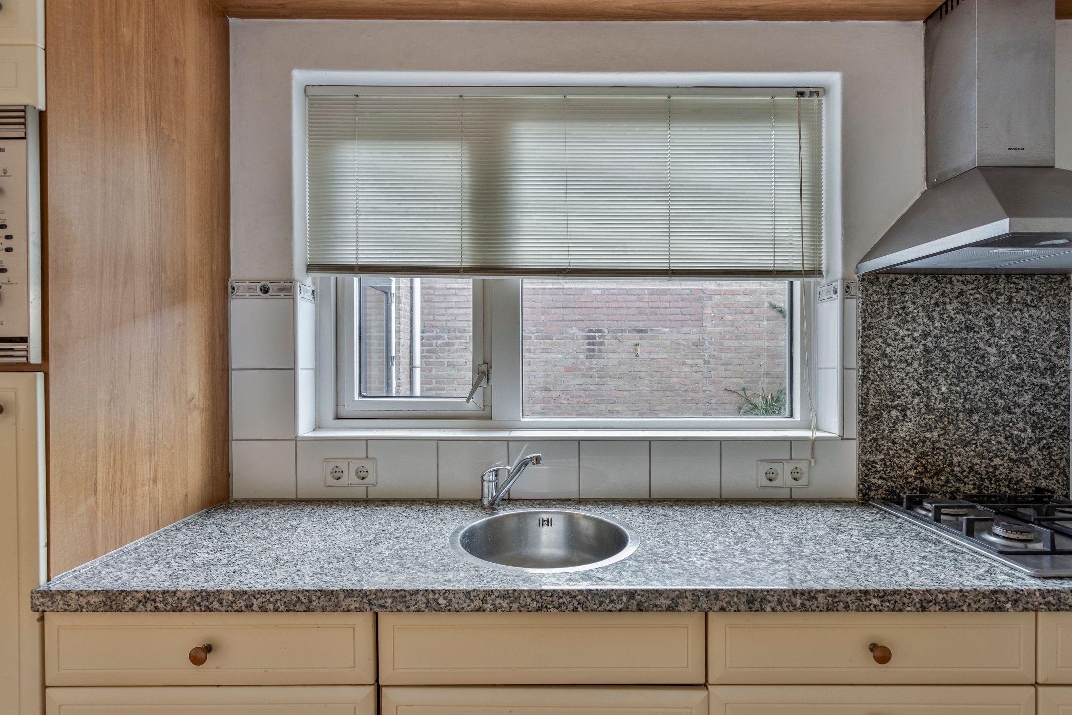 Photo 12 of Helfrichstraat 4