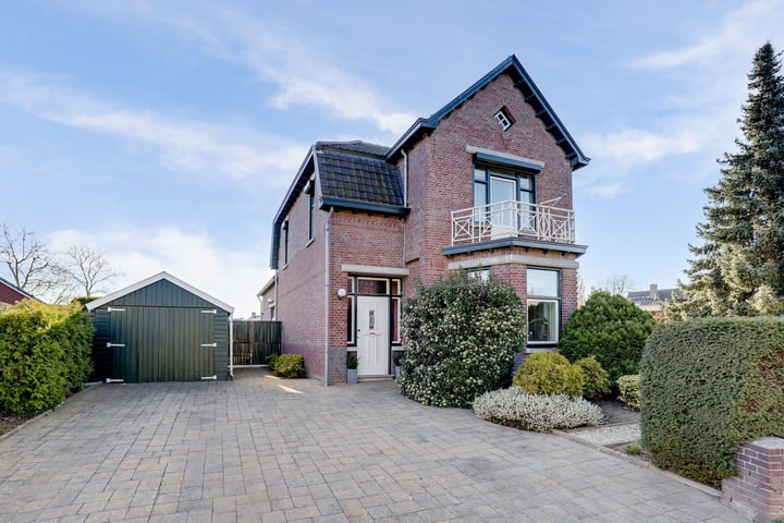 Stationsstraat 74