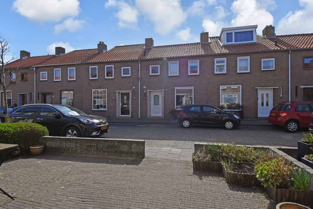 Foto 43 van Pluvierstraat 13