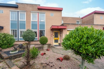 Roodkapje 19 tertiary image