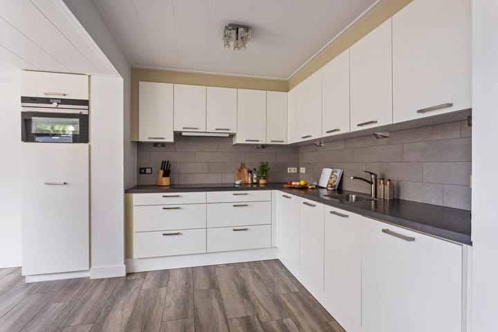 Foto 3 van ten Oeverstee 13