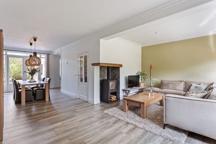 Foto 7 van ten Oeverstee 13