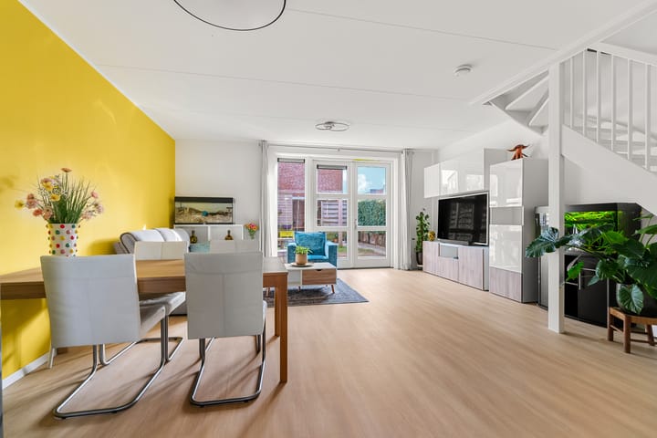 Foto 2 van Genesisstraat 2