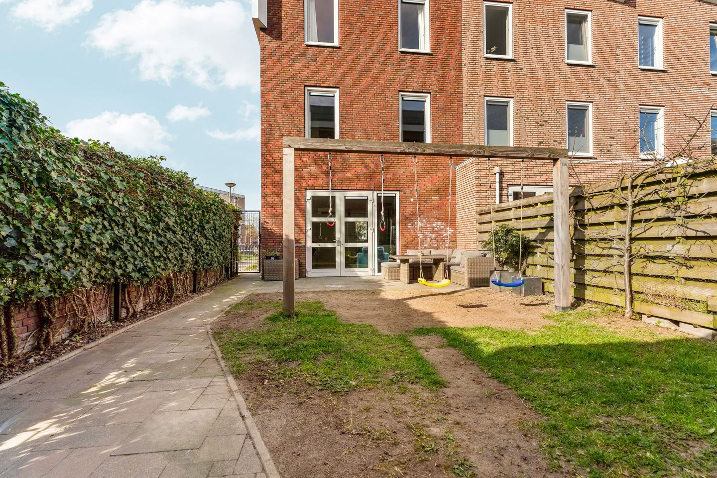 Foto 5 van Genesisstraat 2