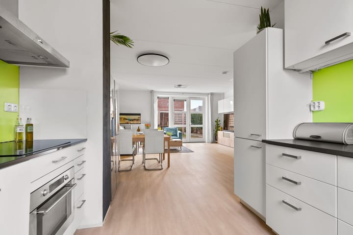 Foto 16 van Genesisstraat 2