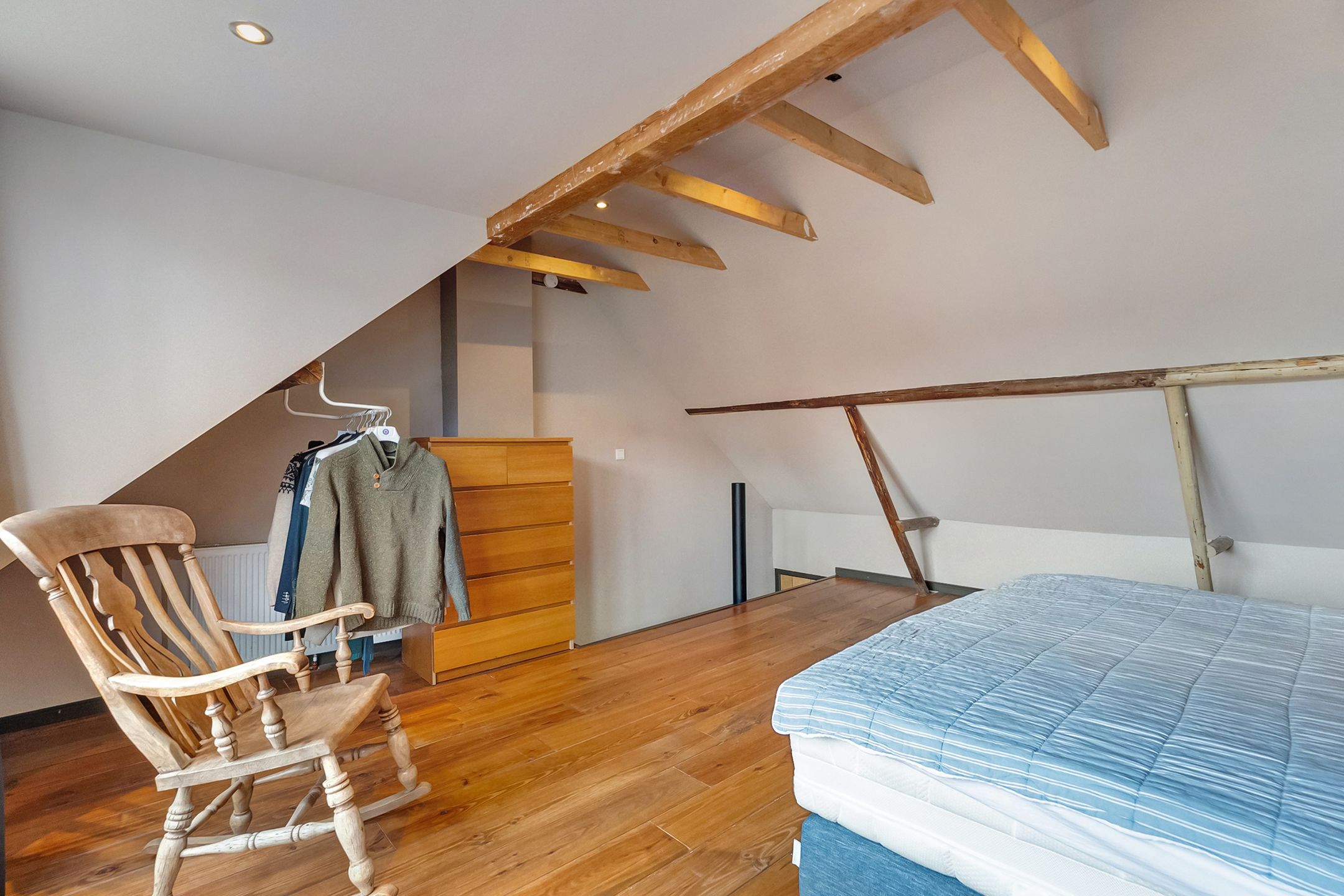 Foto 15 van van Echtenstraat 93