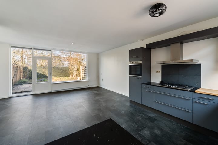 Foto 23 van Esdoornhof 51