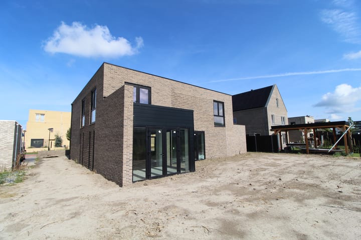 Foto 7 van Buizerdlaan 14