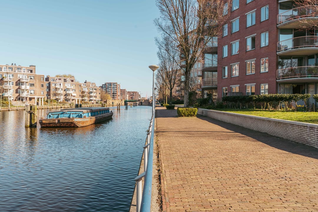 Foto 28 van Van Reigersbergenstraat 71-2