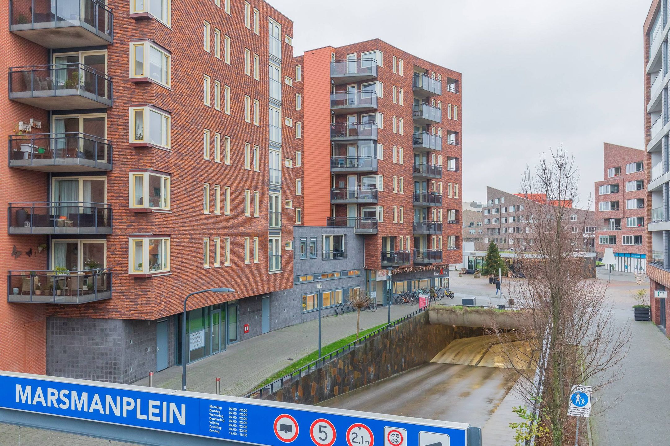 Foto 24 van Marsmanplein 152