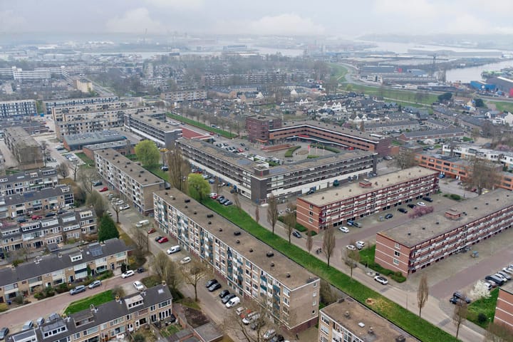 Foto 32 van Dahliastraat 128