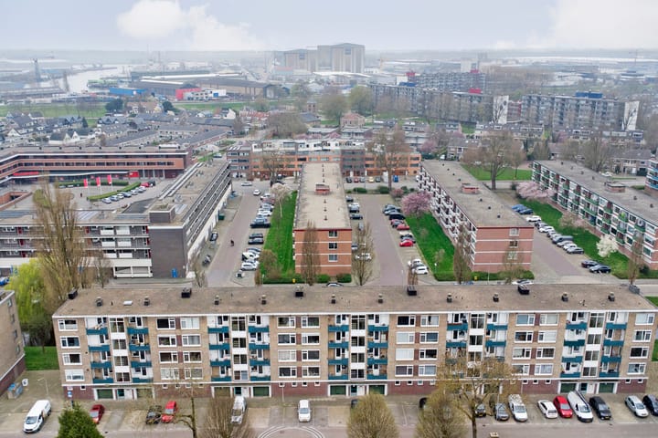 Foto 34 van Dahliastraat 128