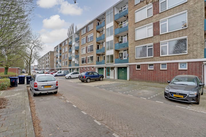 Foto 35 van Dahliastraat 128