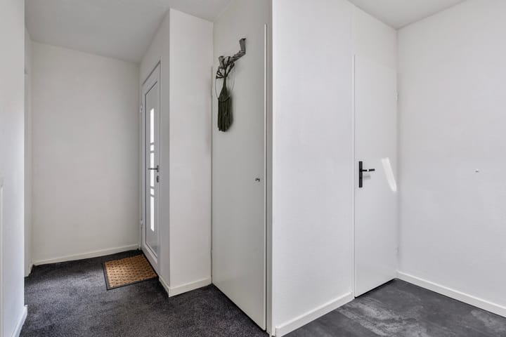 Photo 3 of Lienackers 28