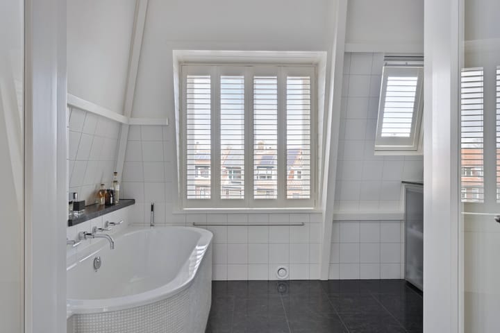 Foto 23 van Zoeterwoudsesingel 84