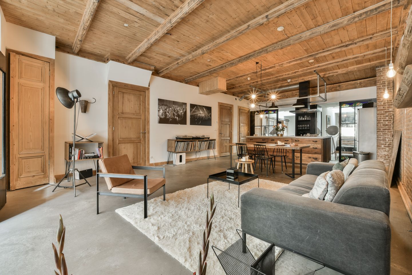 Foto 1 van Sint Willibrordusstraat 52-H