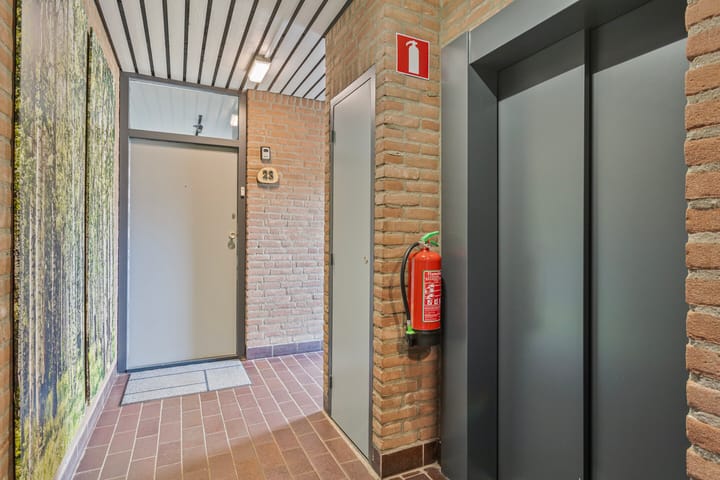 Foto 12 van Lauwerszeeweg 23