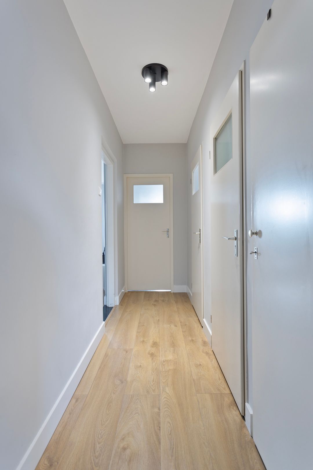 Photo 13 of Lauwerszeeweg 23