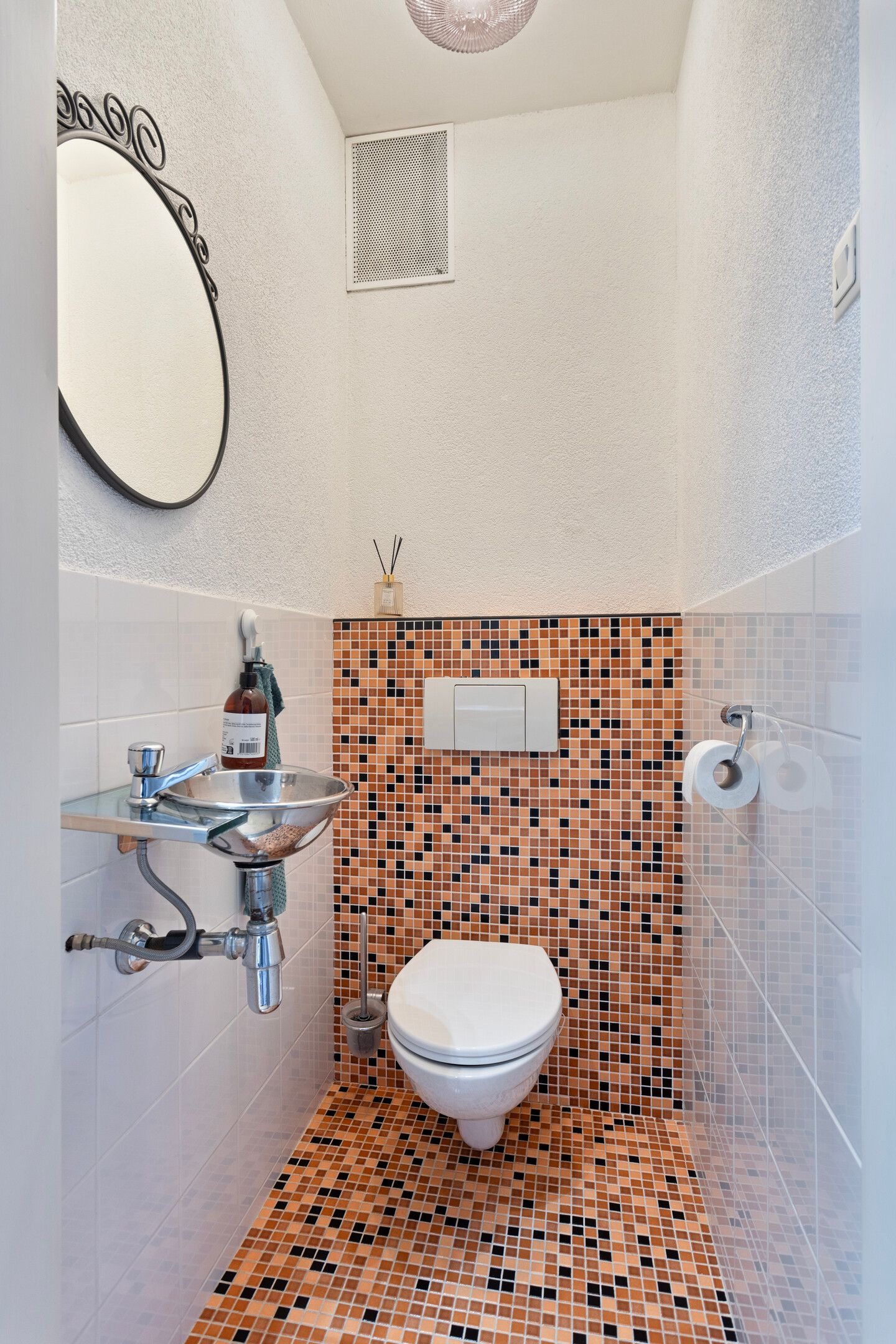 Photo 14 of Lauwerszeeweg 23