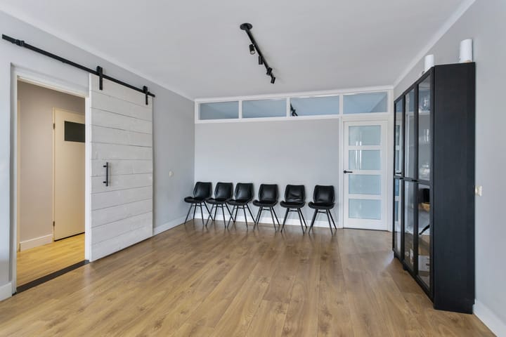 Foto 19 van Lauwerszeeweg 23