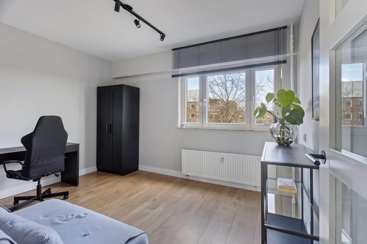 Foto 4 van Lauwerszeeweg 23