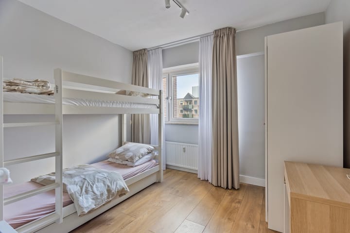 Foto 21 van Lauwerszeeweg 23