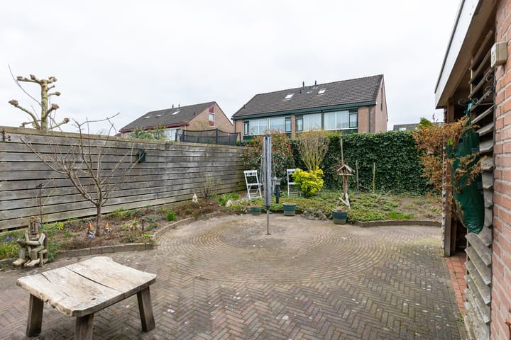 Photo 42 of Pasbree 49