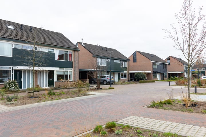 Photo 46 of Pasbree 49