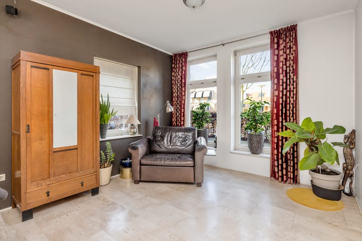 Foto 15 van Toon Hermanslaan 32