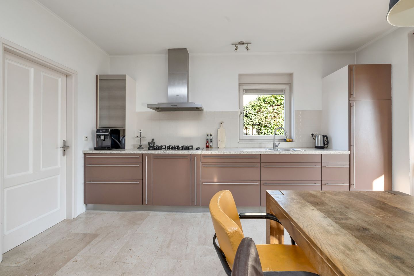 Foto 19 van Toon Hermanslaan 32