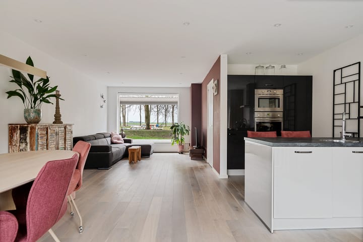 Photo 15 of Willem van der Voetstraat 30