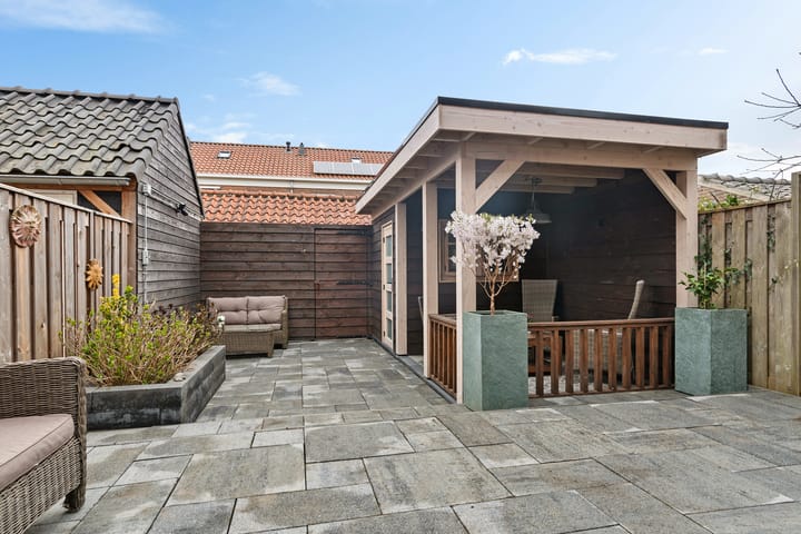 Photo 30 of Willem van der Voetstraat 30