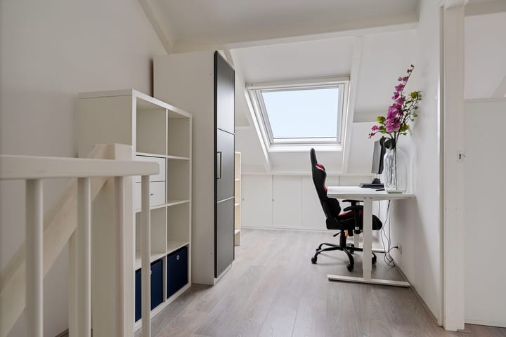 Photo 44 of Willem van der Voetstraat 30