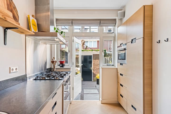 Foto 19 van Megenstraat 12