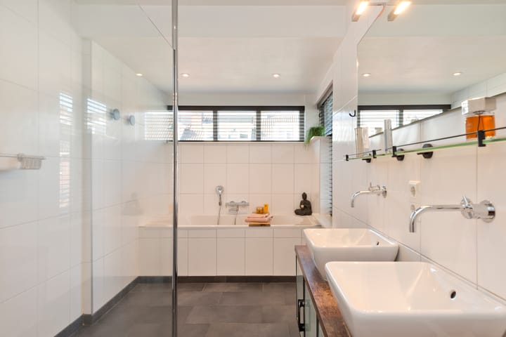 Foto 29 van Megenstraat 12