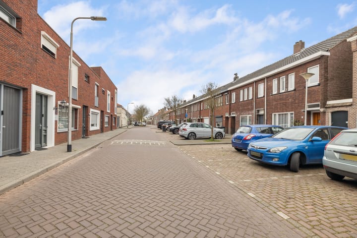 Foto 40 van Christiaan Huygensstraat 48