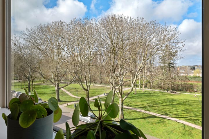 Foto 12 van Einsteinstraat 10-II