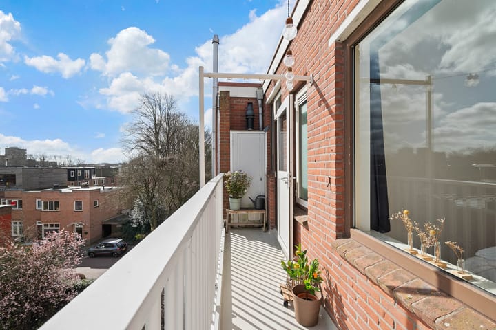 Foto 24 van Einsteinstraat 10-II